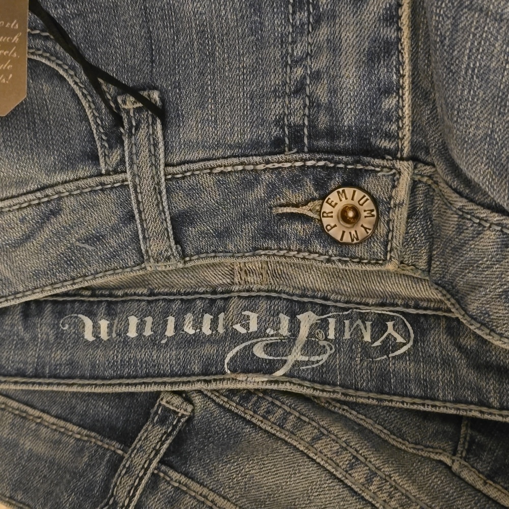YMI PREMIUM JEAN SHORTS. SIZE Varies (Juniors). Color Acid Wash Blue - Picture 8 of 8